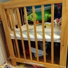 ベビーベッドの画像