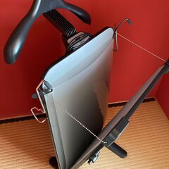 ズボンプレッサー　東芝製　稼働確認済みの画像