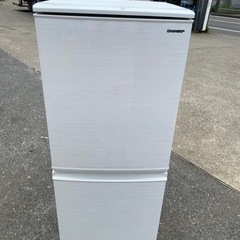 2019年製　シャープ　137L冷蔵庫　