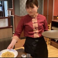 【前払いOK】週1日／1日2時間〜OK！ホール接客スタッフ募集中♬の画像