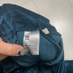 GU ハイウェスト パンツ ワイドパンツ Sの画像