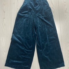 GU ハイウェスト パンツ ワイドパンツ Sの画像