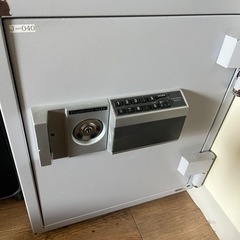 金庫、値下げ中