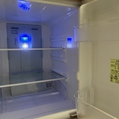 〈 取りに来れる方 〉SHARP プラズマクラスター　冷蔵庫　2015年製の画像
