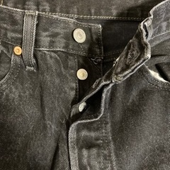 メンズ リーバイス ストレートジーンズの画像