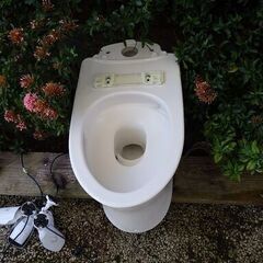 TOTO節水タイプ便器及びウオシュレット、早い者勝ちです。
