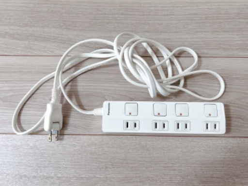 【美品】Panasonic 電源タップ 延長コード 3m 4口