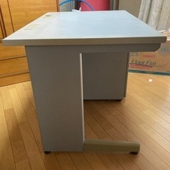 【交渉中】パソコンデスク　デスク　机の画像