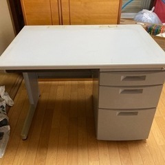 【交渉中】パソコンデスク　デスク　机