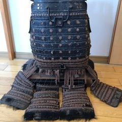 かなり古い甲冑です。決まりましたの画像