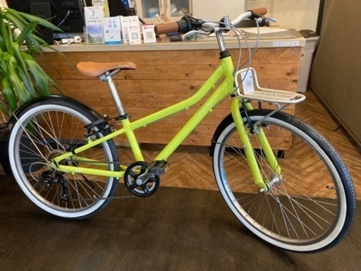【前後タイヤ・チューブ新品！コーダブルーム】6段変速　24インチジュニアクロスバイク　ライムイエロー