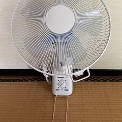 壁掛け扇風機