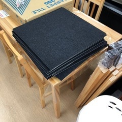 激安！！50ｃｍ×50ｃｍ 黒色◆100枚で1万円！！✨サンゲツ ✨カーペットタイル✨ＮＴ－３５０✨限定１０セットのみの画像