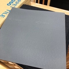 激安！！50ｃｍ×50ｃｍ 黒色◆100枚で1万円！！✨サンゲツ ✨カーペットタイル✨ＮＴ－３５０✨限定１０セットのみの画像