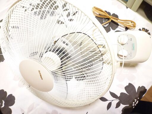 壁掛け用ユアサ扇風機（KWF-310M)