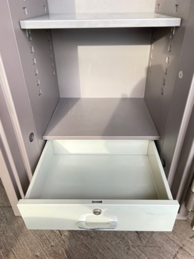 【値下げしました】フジセイコウ金庫Royal Safe(FujiSeiko)製大型金庫/SD-100/鍵2本/ナンバー記載書類付属/底