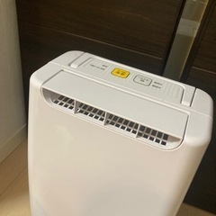 アイリスオーヤマ　コンパクト　除湿機の画像