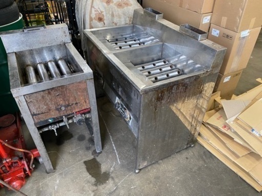 業務用　フライヤー　２台