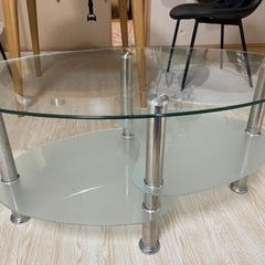 ガラステーブル　センターテーブル【取り来られる方】