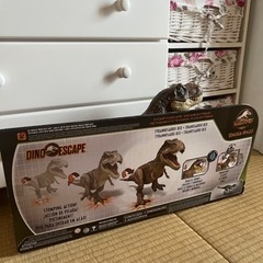 美品☆音が出る恐竜　大きなティラノサウルス  フィギュア　おもちゃの画像