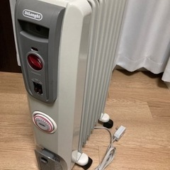 デロンギ　オイルヒーター　H770812EFSN-GY
