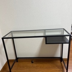 取りに来れる方、IKEAの机ですの画像