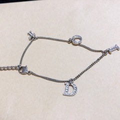 Diorブレスレット
