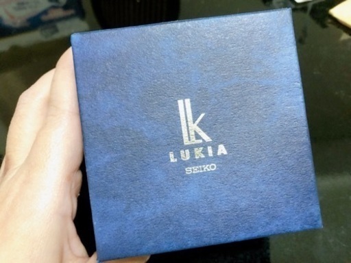 LUKIA(腕時計)