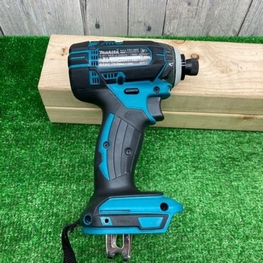 中古品△マキタ(Makita) 充電式インパクトドライバ 14.4V 本体のみ TD138DZ△A△ITAB32NSV9OM