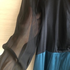 LAPISLUCEシルクパーティードレスお譲りしますの画像