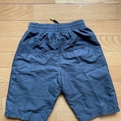 NIKE ハーフパンツ　130-140cmの画像