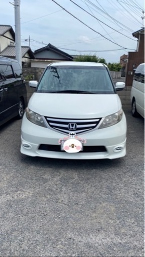 白のエリシオン、内装もまだまだ綺麗でタイヤも変えたばかりまだまだ走るのでよろしくお願いします。