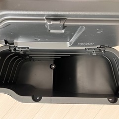 ハイエースワゴンGL 200系☆リアコンソールボックスの画像