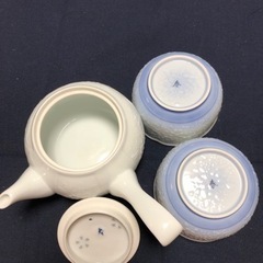 有田焼　透かし　急須と湯呑み2つセットの画像