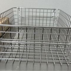 無印良品　ステンレスワイヤーバスケット３