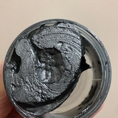 最終値下げ！黒っぽくなるクリームの画像