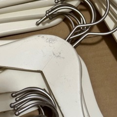 店舗用 ハンガー 48本 レディス　中古ですの画像