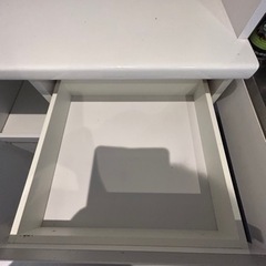 島忠　食器棚　引き取り可能な方は７千円でお譲り！の画像