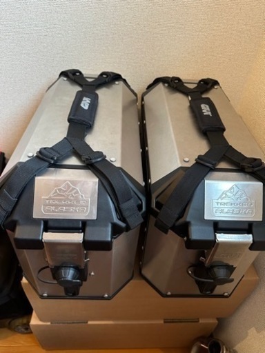 決まりました！GIVI パニアケース　TRK36ALASKA