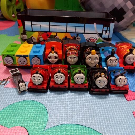（取引中）きかんしゃトーマス 貨車セット 富士急の缶付き