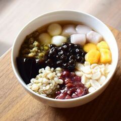 【土曜日・日曜日・祝日入れる方大歓迎】台湾カフェスタッフ募集
