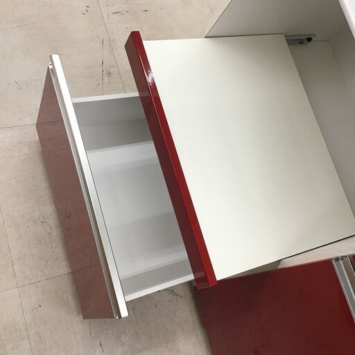 オープンボード　食器棚　レッド　赤色