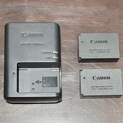 Canon  EOS Kiss M  ダブルズームキット　+α多数の画像