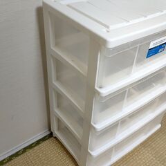 （受け渡し決定済み）クローゼットチェスト　４段　収納ケース 3段 キャスター付き の画像