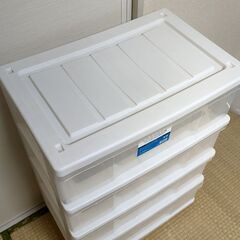 （受け渡し決定済み）クローゼットチェスト　４段　収納ケース 3段 キャスター付き の画像