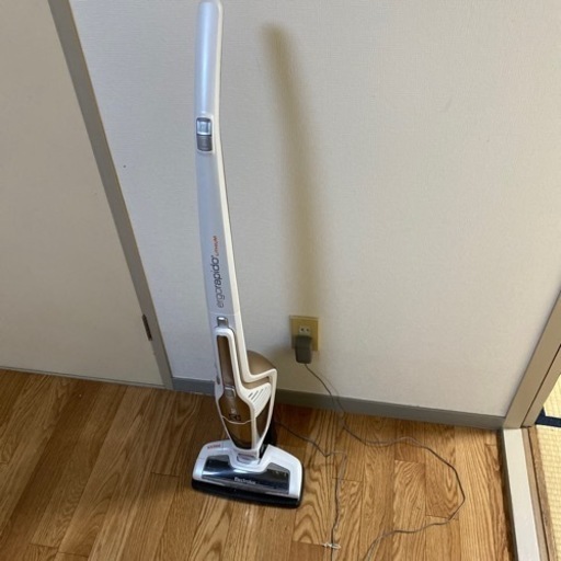 スティック式掃除機