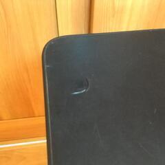 折りたたみテーブルの画像