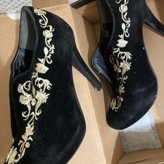 訳ありSサイズチャイナ風ヒールパンプスの画像