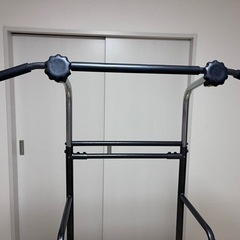 ぶら下がり健康器　懸垂マシンの画像