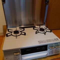 【都市ガス用】Rinnaiグリル付ガステーブル ガスコンロカバー付きの画像